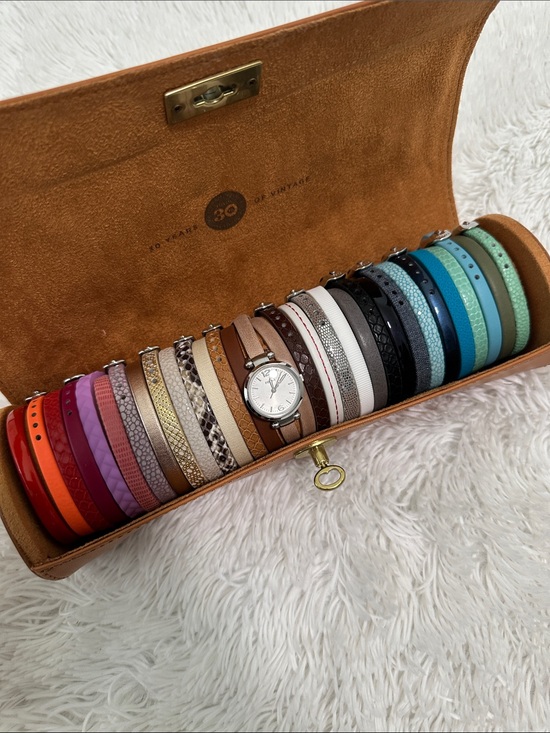 Fossil Jewelry - 🥕 NWT Fossil Georgia Collection with 30 Bands in Leather Baguette Case